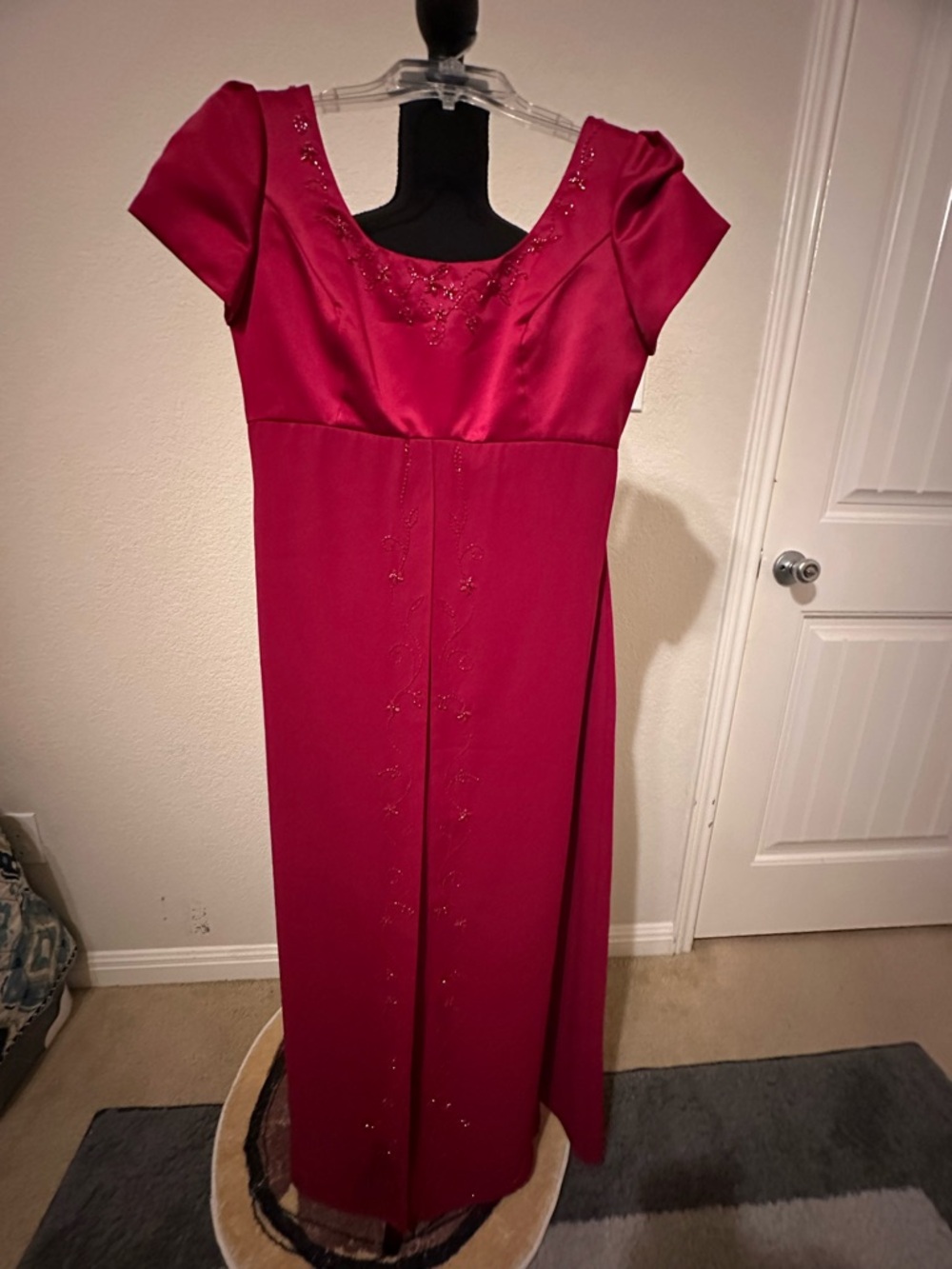 MICHAELANGELO Size 8 Satin Formal Empire Waist Beaded Chiffon Overlay Dress. Red